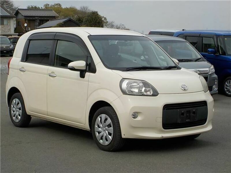 TOYOTA PORTE