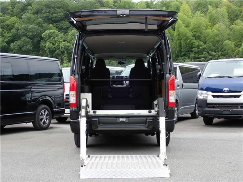 HIACE VAN