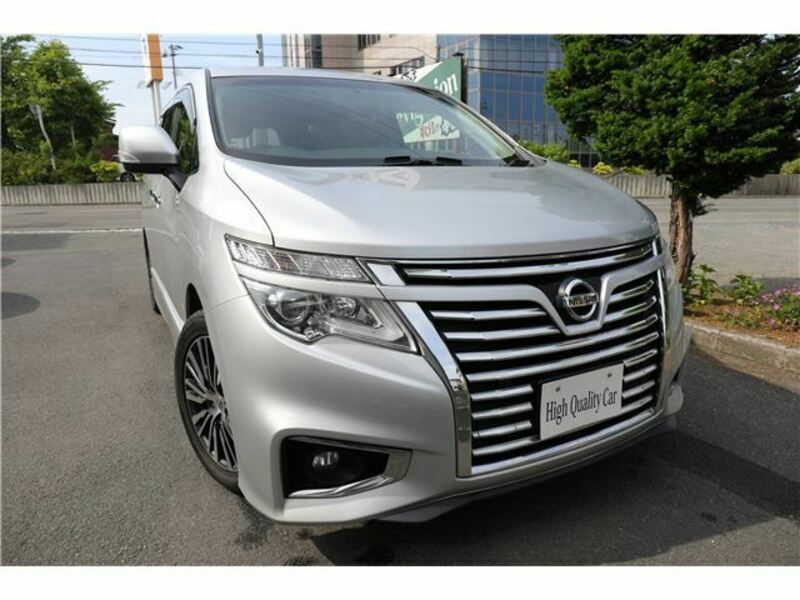 NISSAN ELGRAND