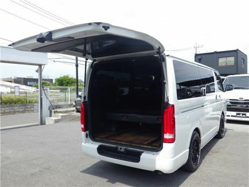 HIACE