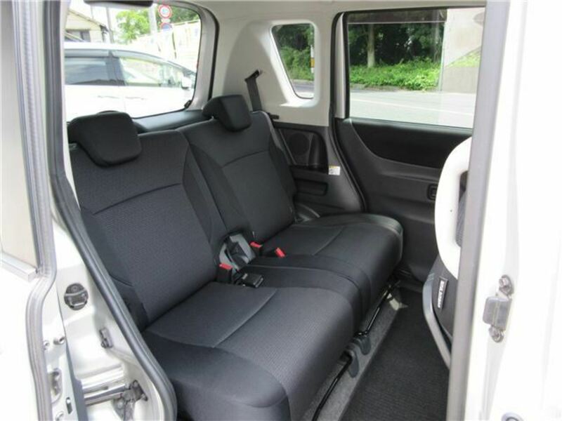 DELICA D2