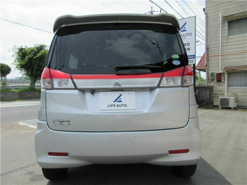 DELICA D2