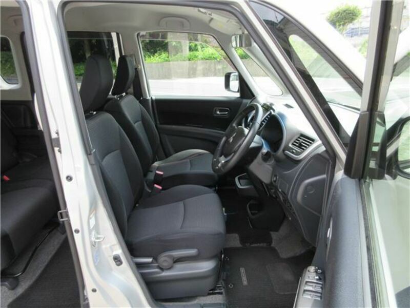 DELICA D2