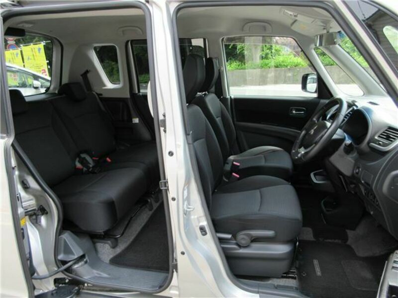 DELICA D2