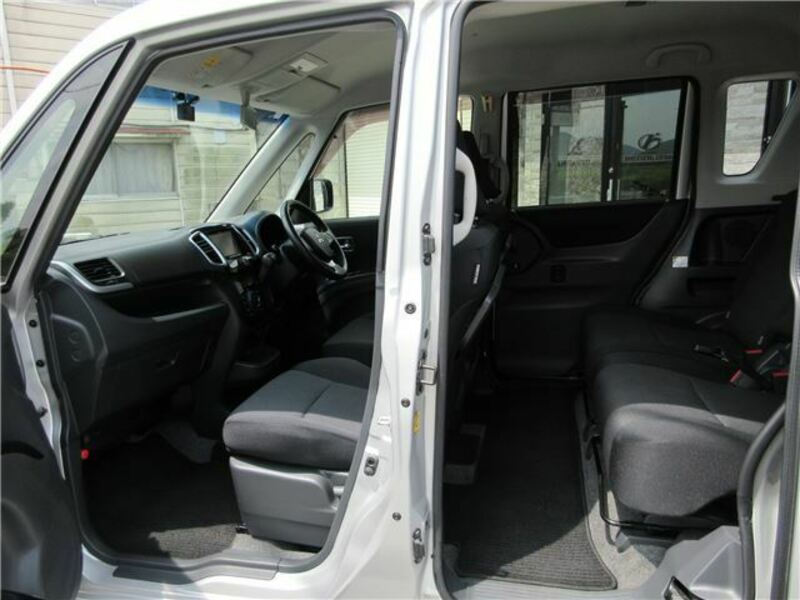 DELICA D2