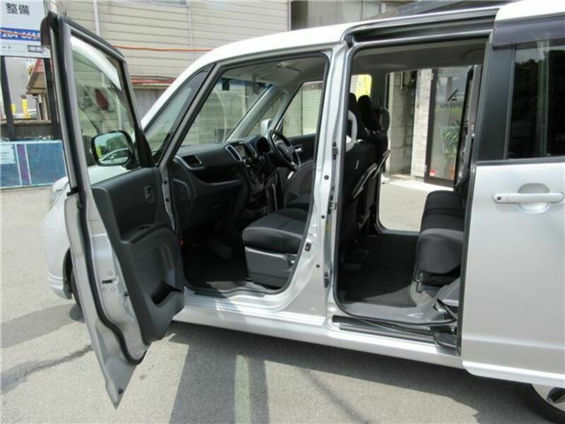 DELICA D2