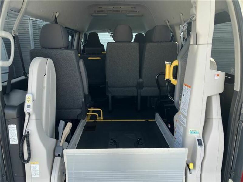 HIACE VAN