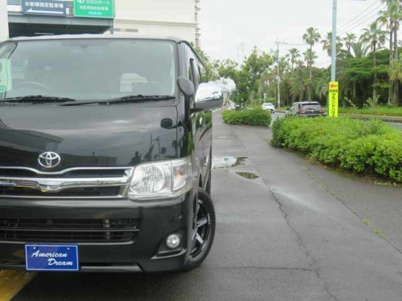 HIACE VAN