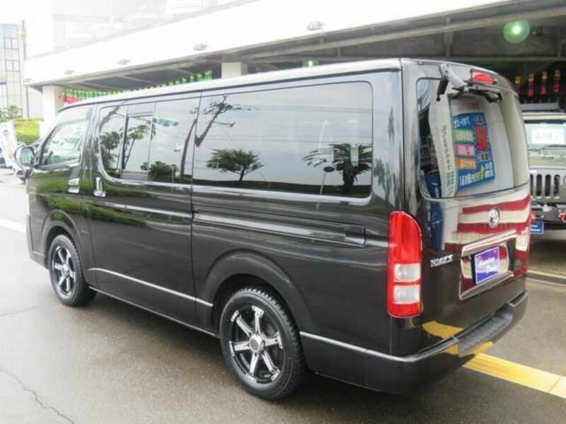 HIACE VAN