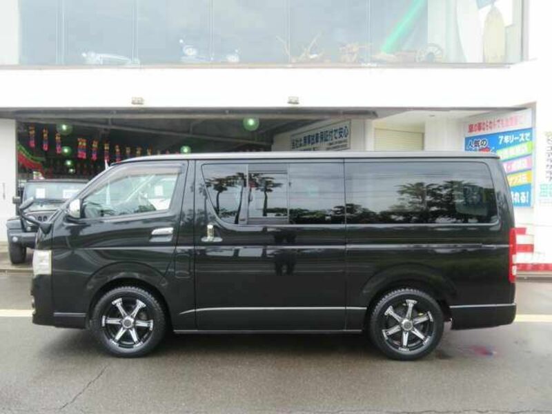 HIACE VAN
