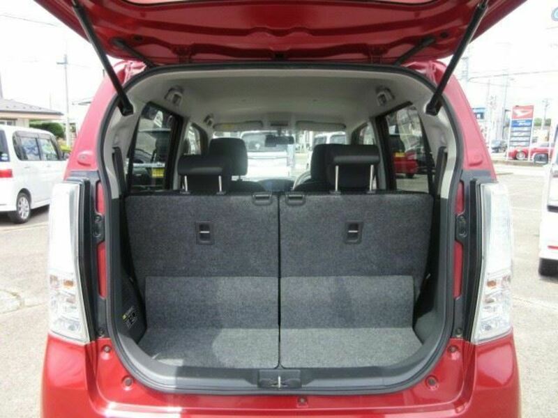 WAGON R