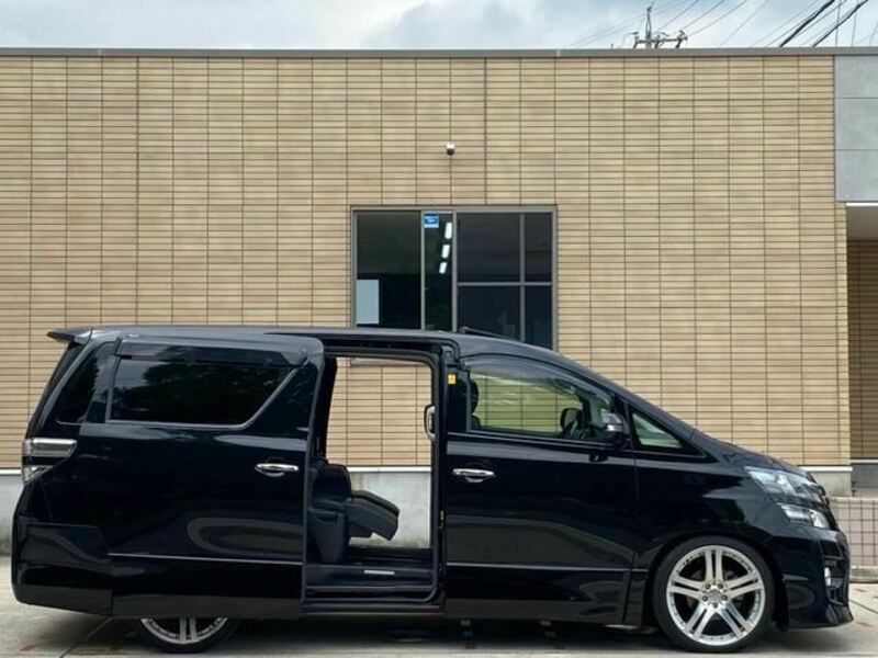 VELLFIRE