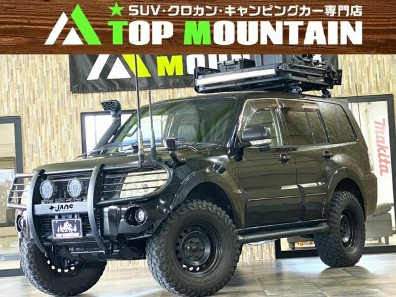 MITSUBISHI PAJERO