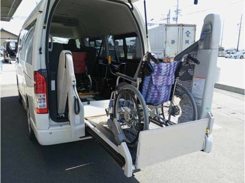 HIACE VAN