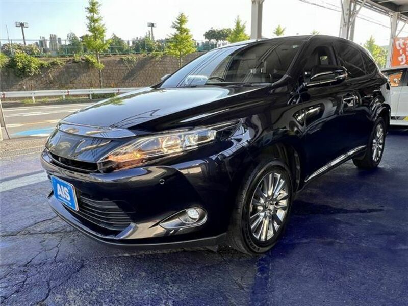 TOYOTA HARRIER