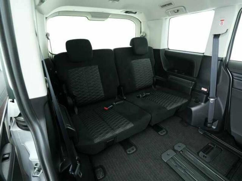 DELICA D5