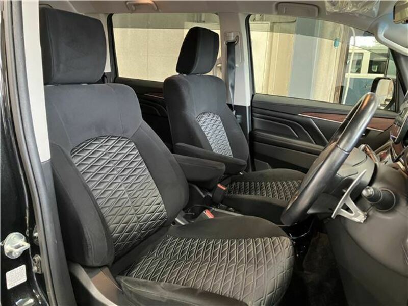 DELICA D5