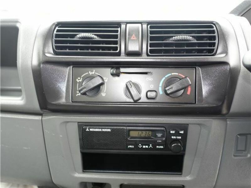 MINICAB TRUCK