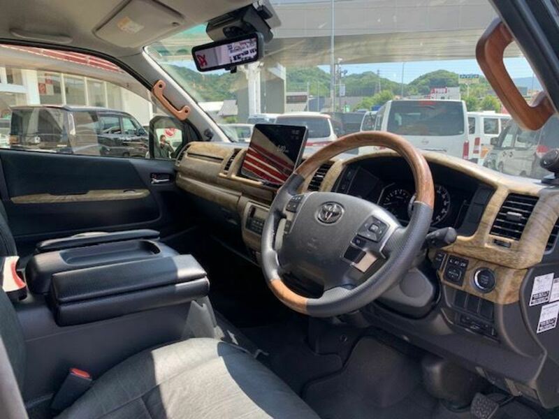 HIACE