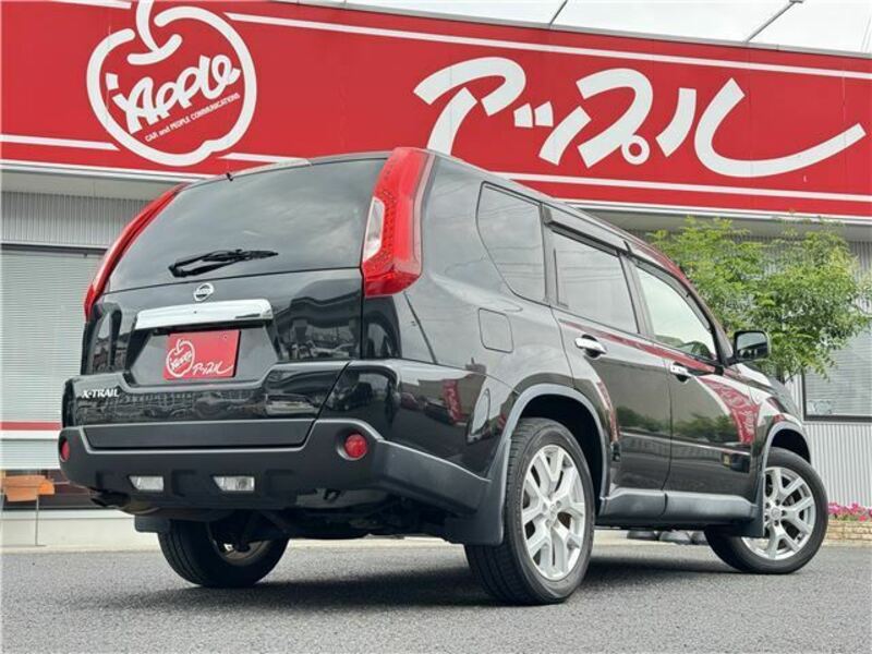 X-TRAIL