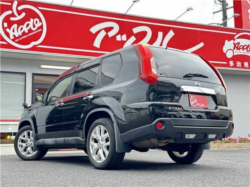 X-TRAIL