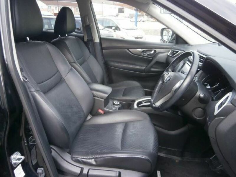 X-TRAIL