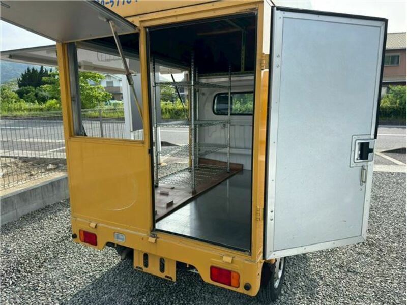 CARRY TRUCK
