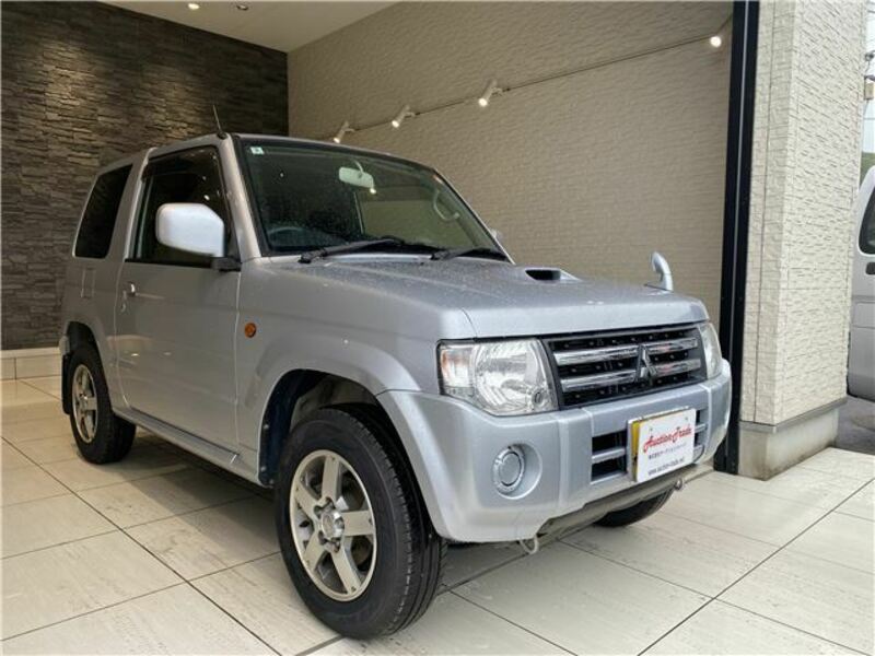 PAJERO MINI