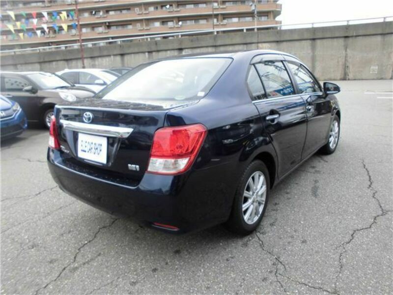 COROLLA AXIO