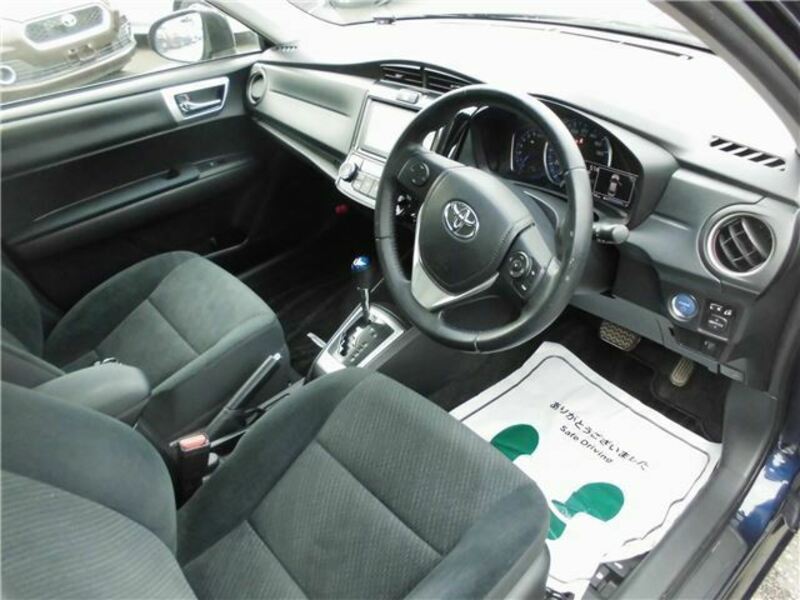 COROLLA AXIO
