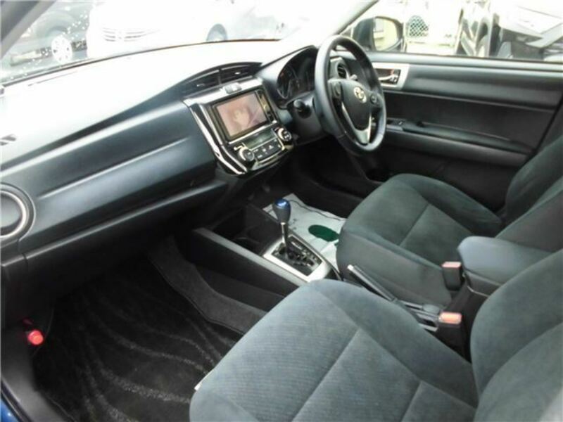 COROLLA AXIO