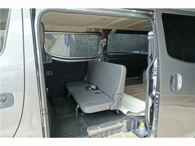CARAVAN VAN