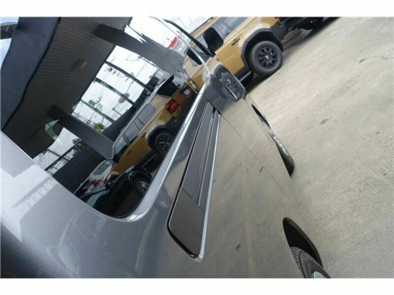 CARAVAN VAN