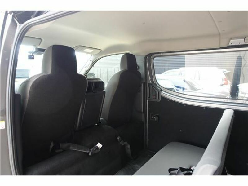 CARAVAN VAN