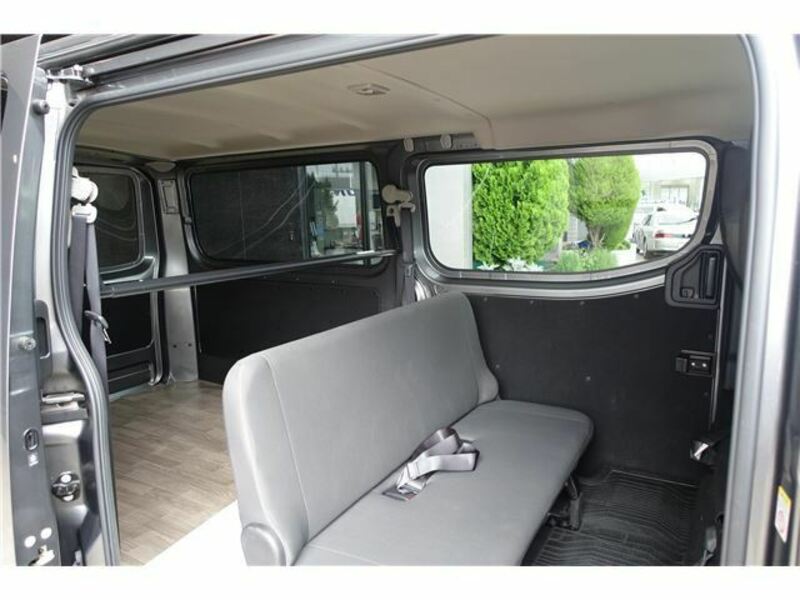 CARAVAN VAN
