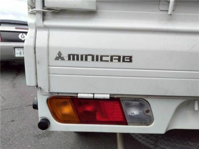 MINICAB TRUCK