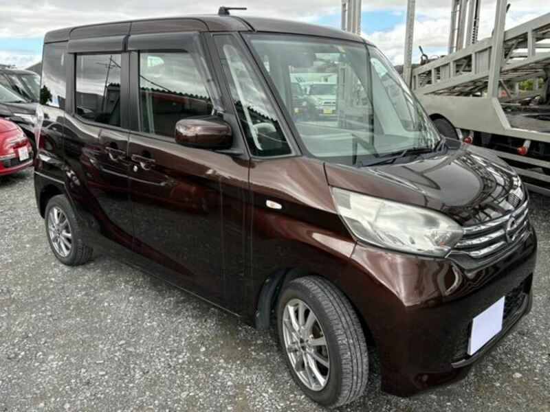 NISSAN DAYZ ROOX
