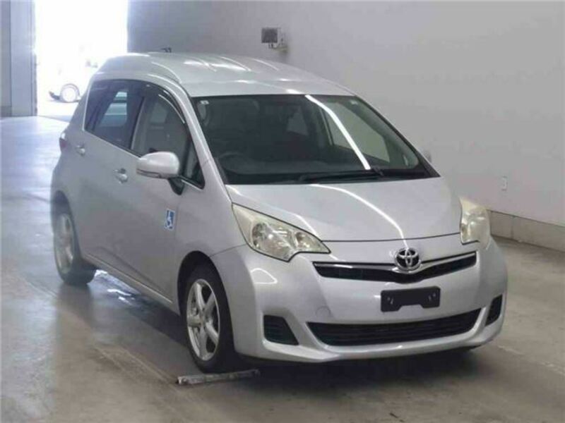 TOYOTA RACTIS
