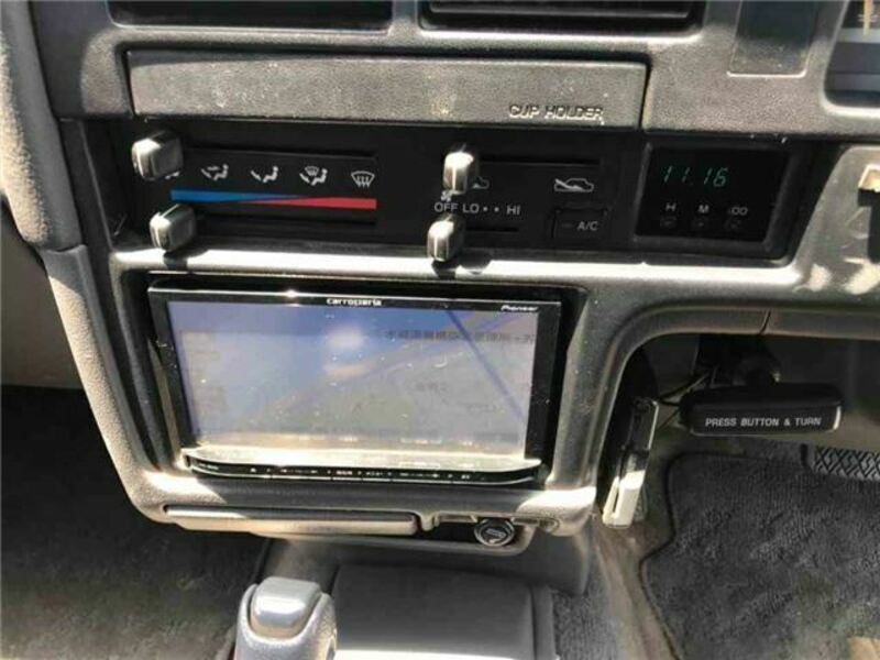 HILUX
