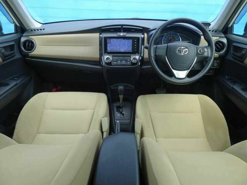 COROLLA AXIO