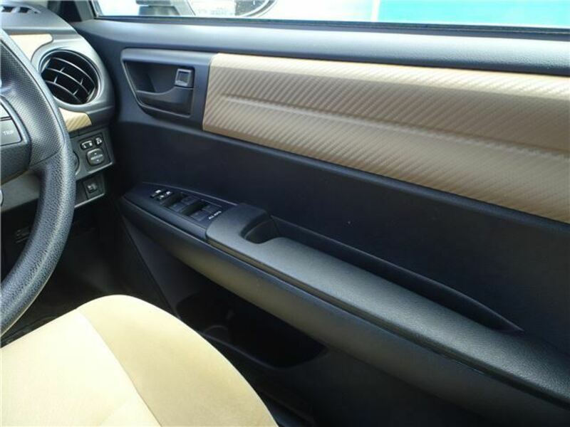 COROLLA AXIO