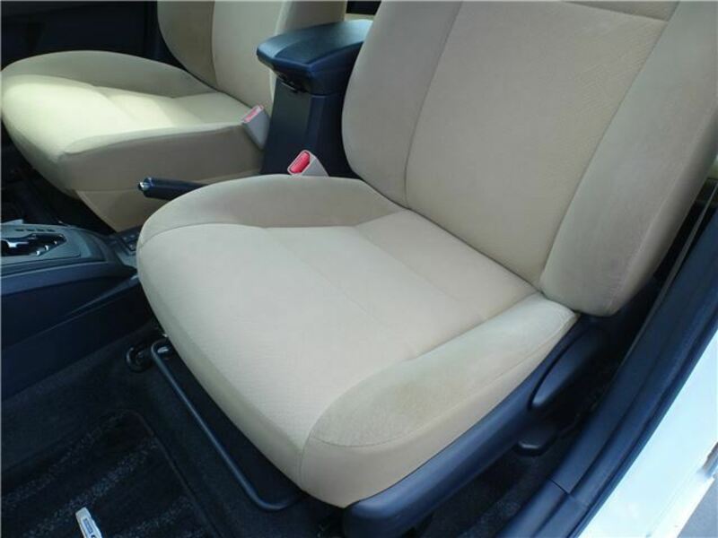 COROLLA AXIO