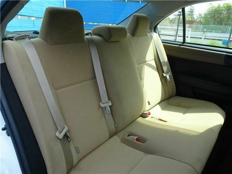 COROLLA AXIO