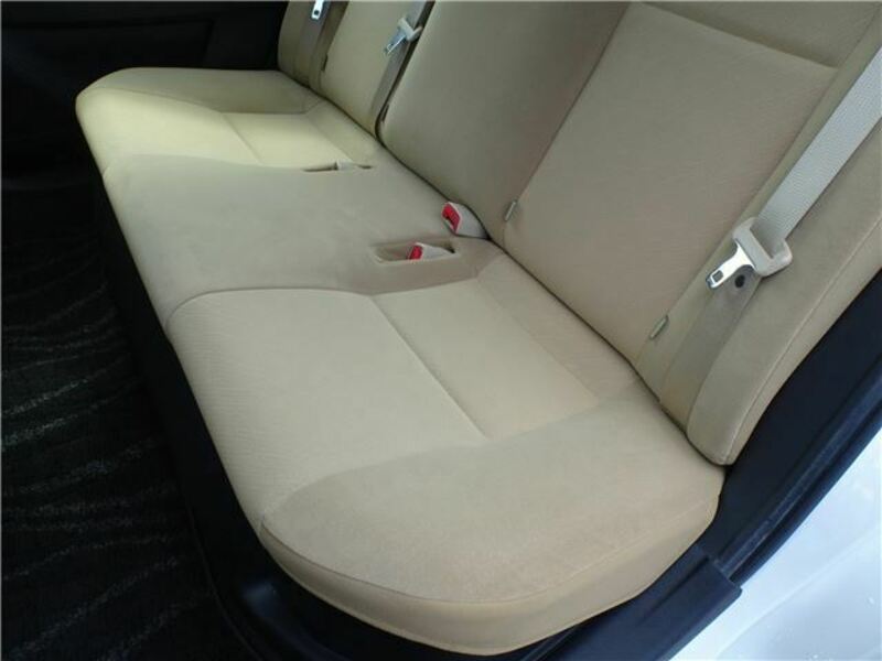 COROLLA AXIO