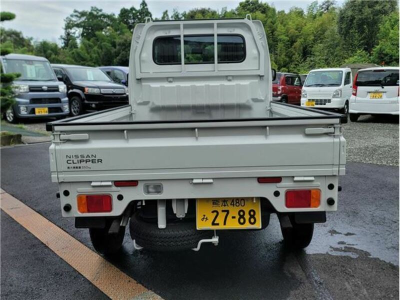CLIPPER TRUCK