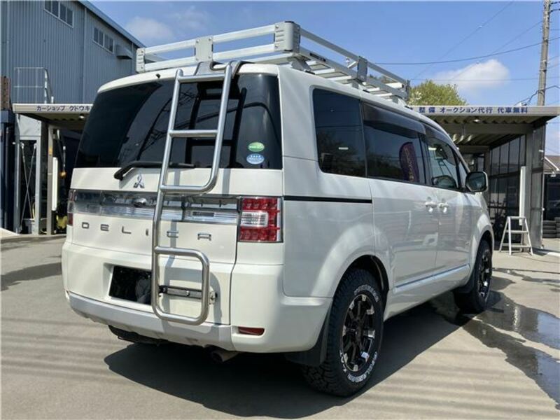 DELICA D5