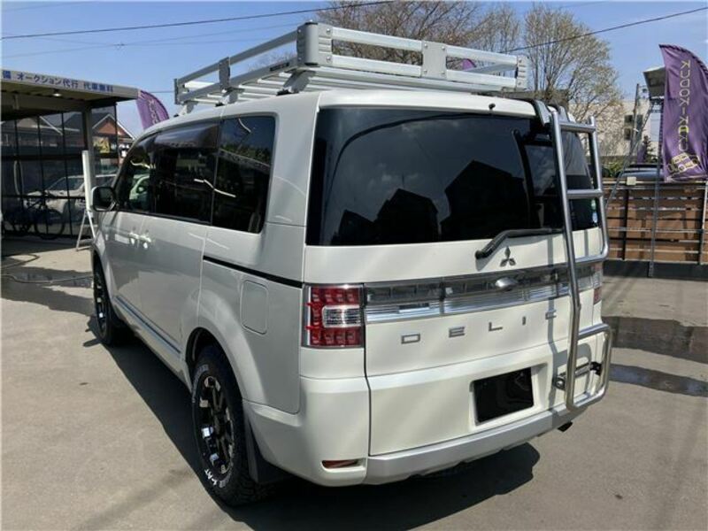 DELICA D5