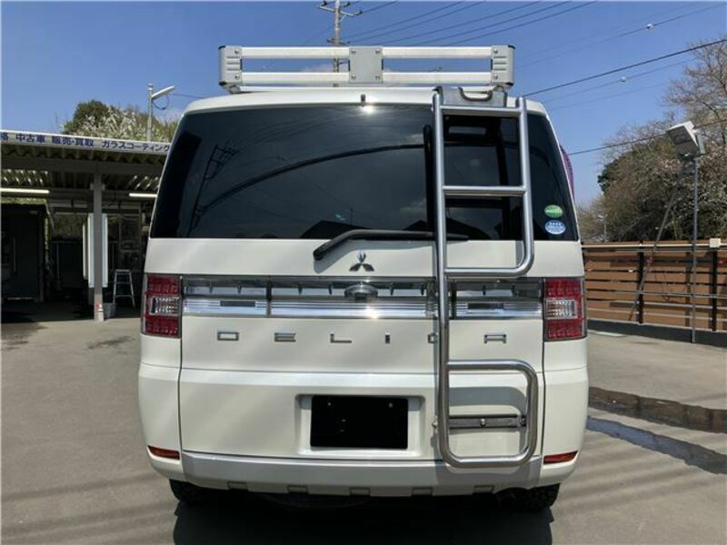 DELICA D5