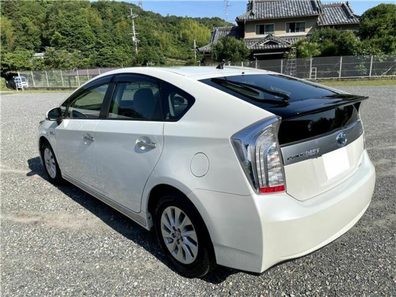 PRIUS PHV