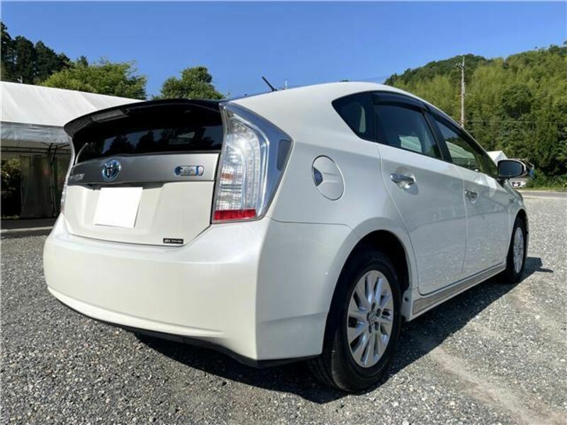 PRIUS PHV